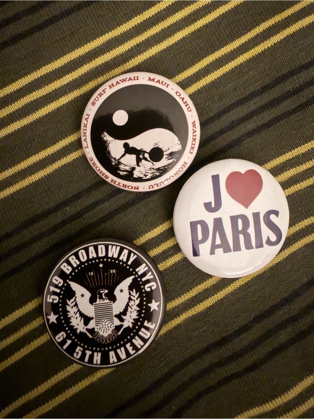 Pin lot - Picture 2 of 6
